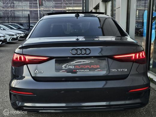 Audi A3 Limousine 35 TFSI S edition Panorama/Keyless/RS Seats/Matrix/S-line ActivLease financial lease