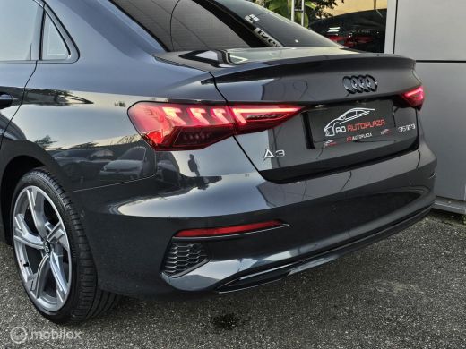 Audi A3 Limousine 35 TFSI S edition Panorama/Keyless/RS Seats/Matrix/S-line ActivLease financial lease