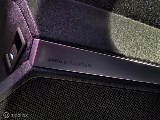 Audi A3 Limousine 35 TFSI S edition Panorama/Keyless/RS Seats/Matrix/S-line ActivLease financial lease