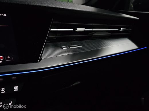 Audi A3 Limousine 35 TFSI S edition Panorama/Keyless/RS Seats/Matrix/S-line ActivLease financial lease