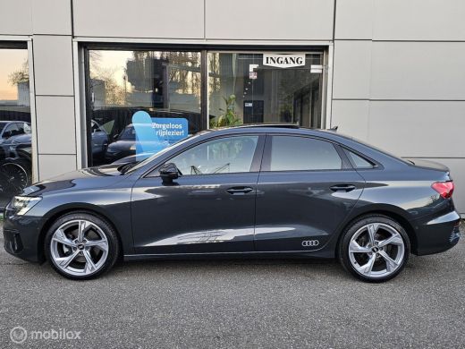 Audi A3 Limousine 35 TFSI S edition Panorama/Keyless/RS Seats/Matrix/S-line ActivLease financial lease