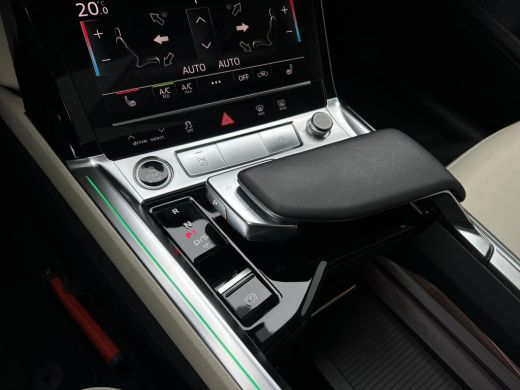 Audi e-tron 55 quattro Business edition Plus 95 kWh NL AUTO | CAMERA | PANO | ActivLease financial lease