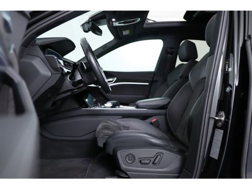 Audi e-tron 55 quattro S edition 95 kWh | Trekhaak | B&O | Dealer Onderhouden! | Navi | Camera | Cruise Adapt... ActivLease financial lease