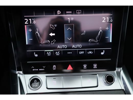 Audi e-tron 55 quattro S edition 95 kWh | Trekhaak | B&O | Dealer Onderhouden! | Navi | Camera | Cruise Adapt... ActivLease financial lease