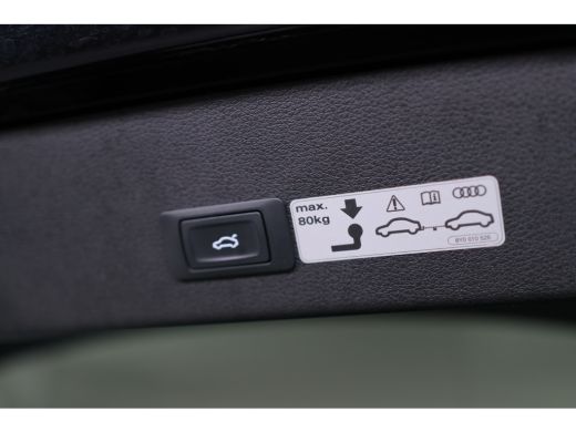 Audi e-tron 55 quattro S edition 95 kWh | Trekhaak | B&O | Dealer Onderhouden! | Navi | Camera | Cruise Adapt... ActivLease financial lease