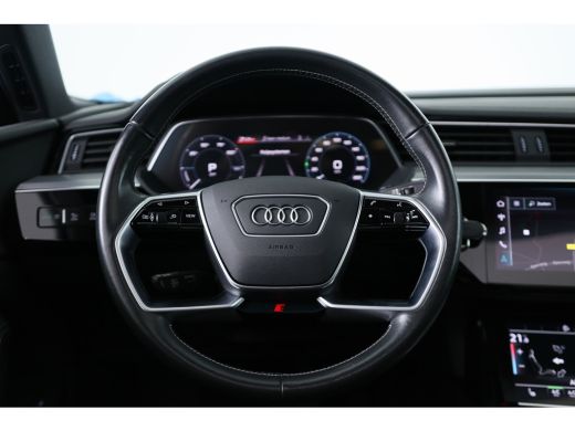 Audi e-tron 55 quattro S edition 95 kWh | Trekhaak | B&O | Dealer Onderhouden! | Navi | Camera | Cruise Adapt... ActivLease financial lease