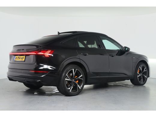 Audi e-tron 55 quattro S edition 95 kWh | Trekhaak | B&O | Dealer Onderhouden! | Navi | Camera | Cruise Adapt... ActivLease financial lease