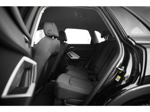 Audi Q3 35 TFSI Advanced edition ActivLease financial lease