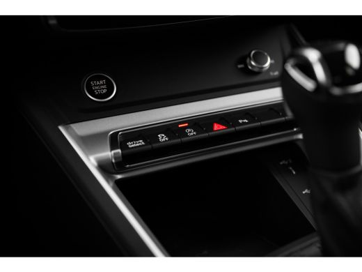 Audi Q3 35 TFSI Advanced edition ActivLease financial lease