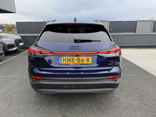 Audi Q4 e-tron Advanced edition (A1) e-tron 45 82 kWh 210 kW / 286 PK Hatchback Elektr. aandrijving quatt ActivLease financial lease