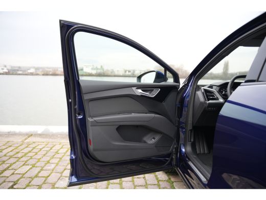 Audi Q4 e-tron Advanced edition (A1) e-tron 45 82 kWh 210 kW / 286 PK Hatchback Elektr. aandrijving quatt ActivLease financial lease