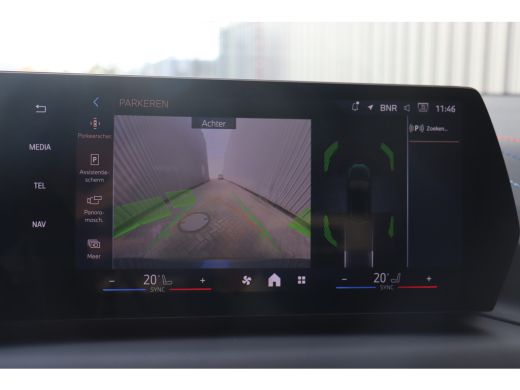 BMW 1 Serie 120 M Sport Automaat / Panoramadak / Sportstoelen / M Adaptief onderstel / Achteruitrijcamera / C... ActivLease financial lease