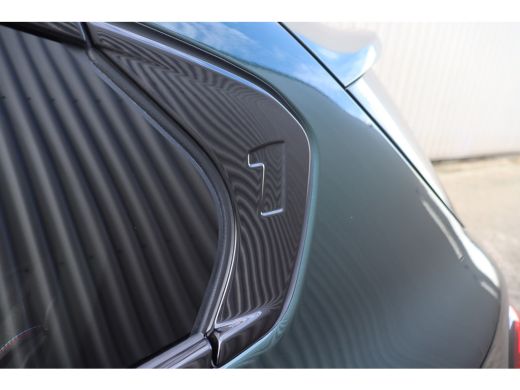 BMW 1 Serie 120 M Sport Automaat / Panoramadak / Sportstoelen / M Adaptief onderstel / Achteruitrijcamera / C... ActivLease financial lease