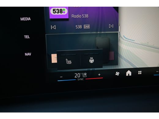 BMW 1 Serie 120 M Sport Automaat / Panoramadak / Sportstoelen / M Adaptief onderstel / Achteruitrijcamera / C... ActivLease financial lease