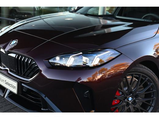 BMW 1 Serie 120 M Sport Automaat / Panoramadak / Sportstoelen / M Adaptief onderstel / Achteruitrijcamera / C... ActivLease financial lease