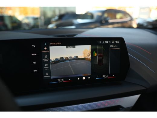 BMW 1 Serie 120 M Sport Automaat / Panoramadak / Sportstoelen / M Adaptief onderstel / Achteruitrijcamera / C... ActivLease financial lease