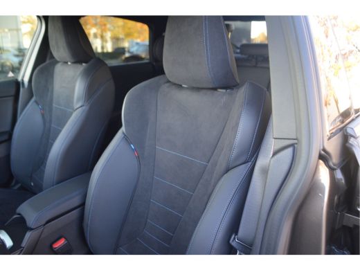 BMW 2 Serie 220 M Sport Automaat / Sportstoelen / Achteruitrijcamera / M Adaptief onderstel / Adaptieve LED /... ActivLease financial lease