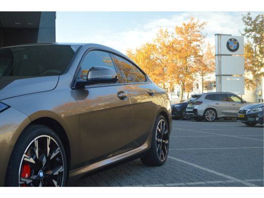 BMW 2 Serie 220 M Sport Automaat / Sportstoelen / Achteruitrijcamera / M Adaptief onderstel / Adaptieve LED /... ActivLease financial lease