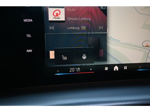 BMW X1 xDrive25e High Executive M Sport Automaat / Panoramadak / Trekhaak / Sportstoelen / M Adaptief on... ActivLease financial lease