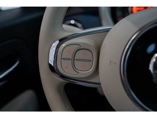 Fiat 500 1.0 Hybrid Dolcevita | Apple Carplay & Android Auto | Panoramadak | Airco | Cruise Controle | Lic... ActivLease financial lease