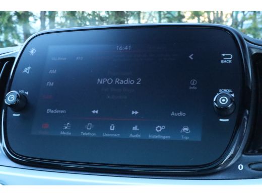 Fiat 500 1.0 Hybrid Dolcevita Finale | Cruise Control | Panoramadak | Carplay | Airco | Sensoren achter | LMV ActivLease financial lease