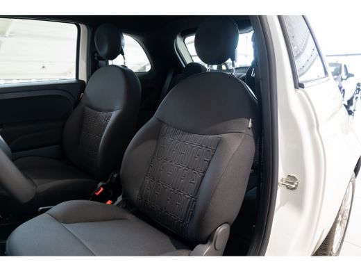 Fiat 500 1.0 Hybrid Dolcevita Finale | Panoramadak | NL Auto | Parkeersensoren | Apple Carplay & Android A... ActivLease financial lease