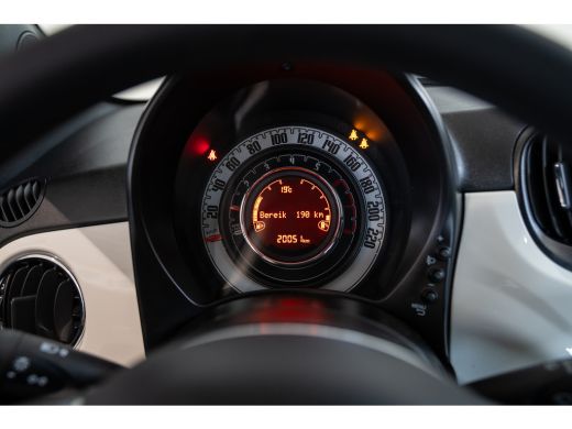 Fiat 500 1.0 Hybrid Dolcevita Finale | Panoramadak | NL Auto | Parkeersensoren | Apple Carplay & Android A... ActivLease financial lease