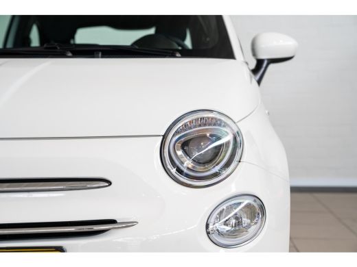 Fiat 500 1.0 Hybrid Dolcevita Finale | Panoramadak | NL Auto | Parkeersensoren | Apple Carplay & Android A... ActivLease financial lease