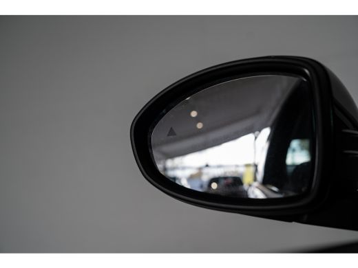 Fiat 500e 3+1 La Prima 42 kWh | Stoelverwarming | Climate Controle | Navigatie | Camera | Apple Carplay & A... ActivLease financial lease