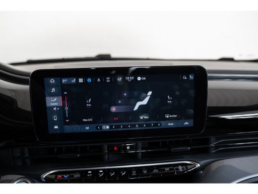 Fiat 500e 3+1 La Prima 42 kWh | Stoelverwarming | Climate Controle | Navigatie | Camera | Apple Carplay & A... ActivLease financial lease