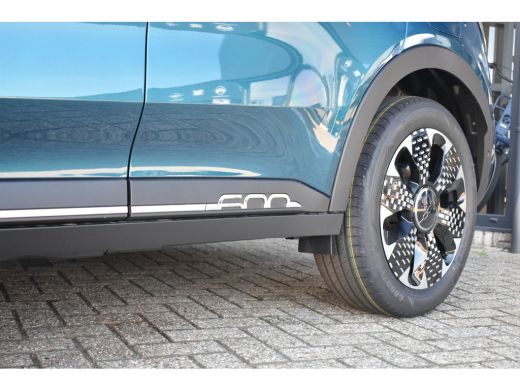 Fiat 600 La Prima | 10,25" touchscreen radio met Bluetooth, DAB & USB | 18" lichtmetalen velgen Diamont Cu... ActivLease financial lease