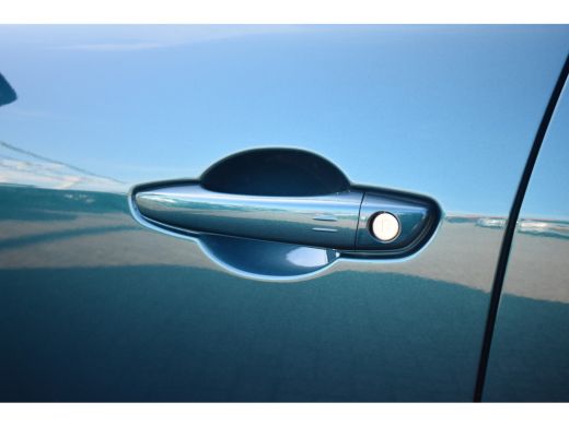 Fiat 600 La Prima | 10,25" touchscreen radio met Bluetooth, DAB & USB | 18" lichtmetalen velgen Diamont Cu... ActivLease financial lease