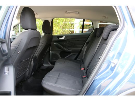 Ford Focus 1.5 EcoBoost Active Business | 1500kg trekgewicht! | Stoel+stuurverw. | Elek. a. klep | LED | 17'' ActivLease financial lease