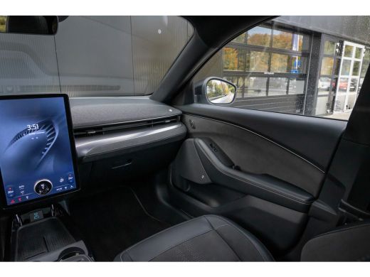Ford Mustang Mach-E Mach-E GT Extended AWD 98 kWh | Pano-dak | 360 Camera | B&O audio | Standkachel | Elektrische Kle... ActivLease financial lease