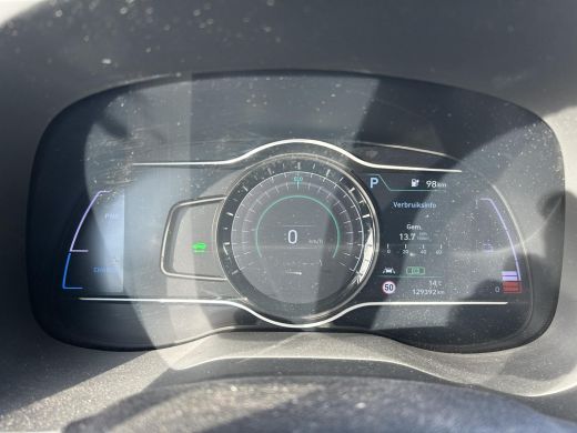 Hyundai Kona EV Premium 64 kWh | Leer | Stoelverwarming + Stoelventilatie | Rijklaarprijs! ActivLease financial lease