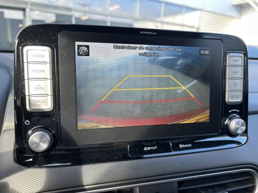 Hyundai Kona EV Premium 64 kWh | Leer | Stoelverwarming + Stoelventilatie | Rijklaarprijs! ActivLease financial lease