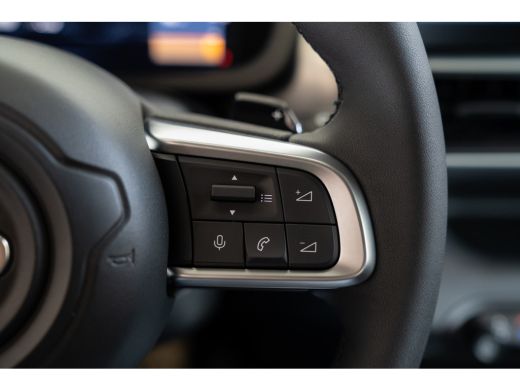 Jeep Avenger 1.2 e-Hybrid Summit | Navigatie | Camera | Keyless | Winter Pakket | Climate Controle | Apple Car... ActivLease financial lease