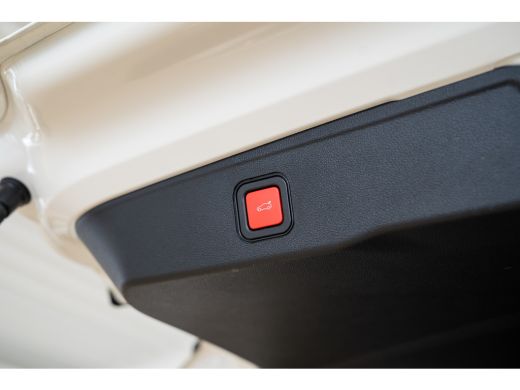 Jeep Avenger 1.2 e-Hybrid Summit | Navigatie | Climate Controle | 18 Incht lichtmetalen velgen | Apple Carplay... ActivLease financial lease