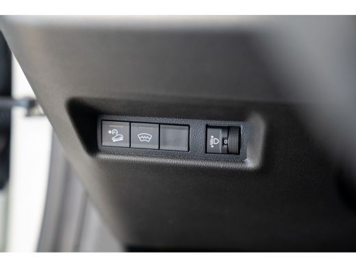 Jeep Avenger 1.2 e-Hybrid Summit | Navigatie | Climate Controle | 18 Incht lichtmetalen velgen | Apple Carplay... ActivLease financial lease