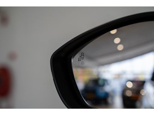 Jeep Avenger 1.2 e-Hybrid Summit | Navigatie | Climate Controle | 18 Incht lichtmetalen velgen | Apple Carplay... ActivLease financial lease