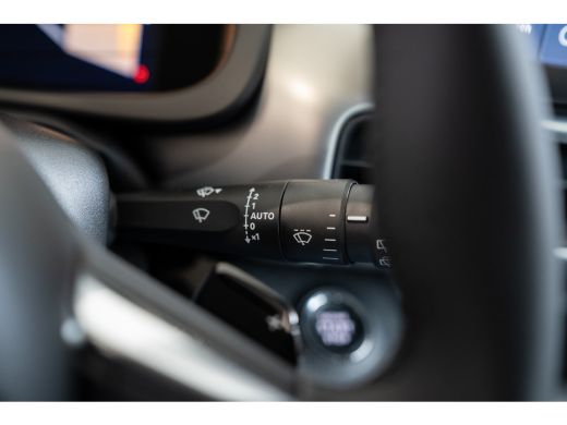 Jeep Avenger 1.2 e-Hybrid Summit | Navigatie | Climate Controle | 18 Incht lichtmetalen velgen | Apple Carplay... ActivLease financial lease