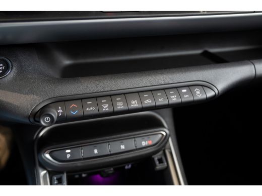 Jeep Avenger 1.2 e-Hybrid Summit | Navigatie | Climate Controle | 18 Incht lichtmetalen velgen | Apple Carplay... ActivLease financial lease