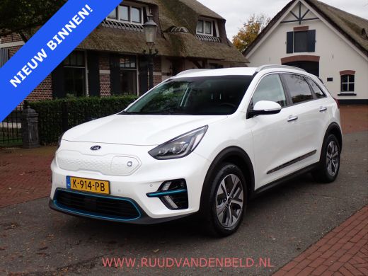 Kia e-Niro DynamicPlusLine 64kWh 97%SOH WARMTEPOMP/ACC/CAMERA/CARPLAY/KEYLESS