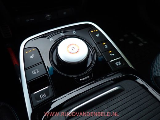 Kia e-Niro DynamicPlusLine 64kWh 97%SOH WARMTEPOMP/ACC/CAMERA/CARPLAY/KEYLESS ActivLease financial lease