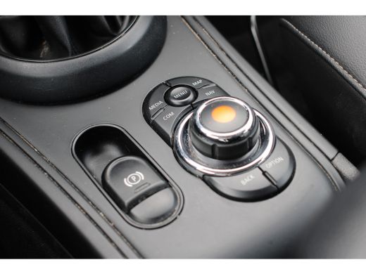 Mini Countryman 2.0 Cooper S E ALL4 | NL-AUTO! | 1 EIGENAAR! | STOELVERWARMING | LEDER | LED | PARK SENS V+A | DE... ActivLease financial lease