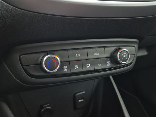 Opel Crossland 1.2 Turbo Edition | Achteruitrijcamera | Cruise control | DAB ontvanger ActivLease financial lease