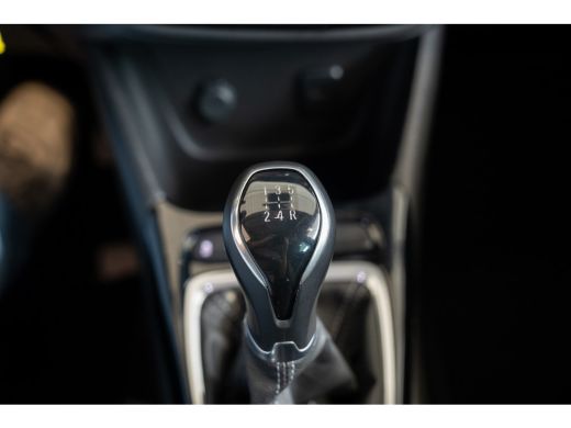 Opel Crossland X 1.2 120 Jaar Edition | Trekhaak | Apple Carplay & Android Auto | Lichtmetalen velgen | Cruise Con... ActivLease financial lease