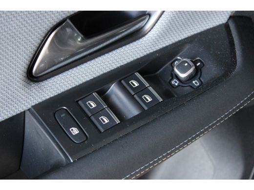 Opel Grandland 1.2 Turbo Hybrid GS | Matrix Led | Comfortstoelen | Afneembare Trekhaak | Navigatiesysteem | ActivLease financial lease