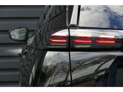 Peugeot 2008 1.2 PURETECH 130PK GT PACK AUTOMAAT / NAVI / ALCANTARA / PDC / CLIMA / 17"LMV / CAMERA V+A / KEYL... ActivLease financial lease