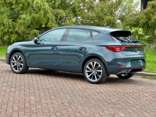 Seat Leon 1.5 TSI e-Hybrid 204pk DSG FR Business | Trekhaak, wegklapbaar | Stoel- en stuurverwarming | Keyl... ActivLease financial lease